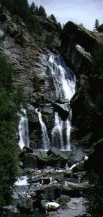La terza cascata
(17620 bytes)