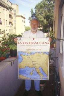 Enea Fiorentini con il
manifesto del Convegno