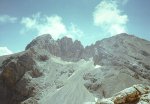 Le 4 vette del Corno Grande
e la conca del ghiacciaio del Calderone
(4635 bytes)