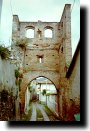 Una via, nel Borgo Vecchio di Avigliana
(48273 bytes)