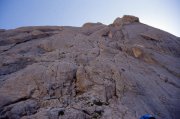 La parete sud-ovest
della 2 Spalla
del Corno Piccolo
(36019 bytes - foto Tommy)
